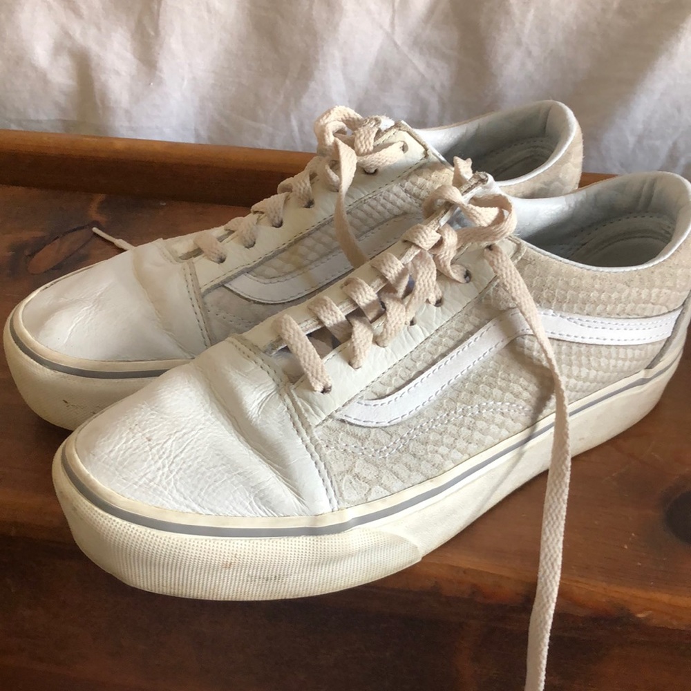 Platform low top vans. Size 7.5